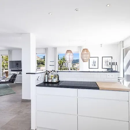 Outstanding Rooftop 4 Bed Sea Views Appartement