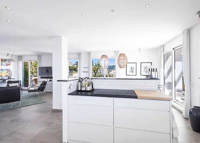 Outstanding Rooftop 4 Bed Sea Views Apartman