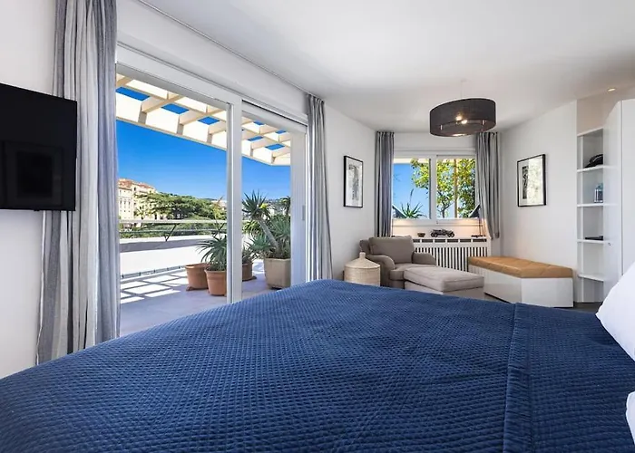 Outstanding Rooftop 4 Bed Sea Views Apartman *